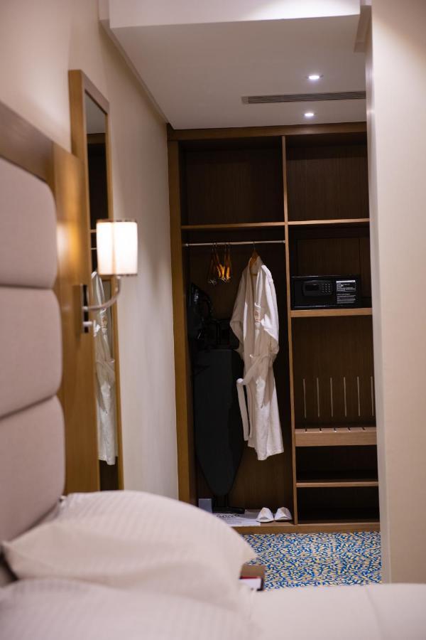 Rozana Hotel Маскат Экстерьер фото
