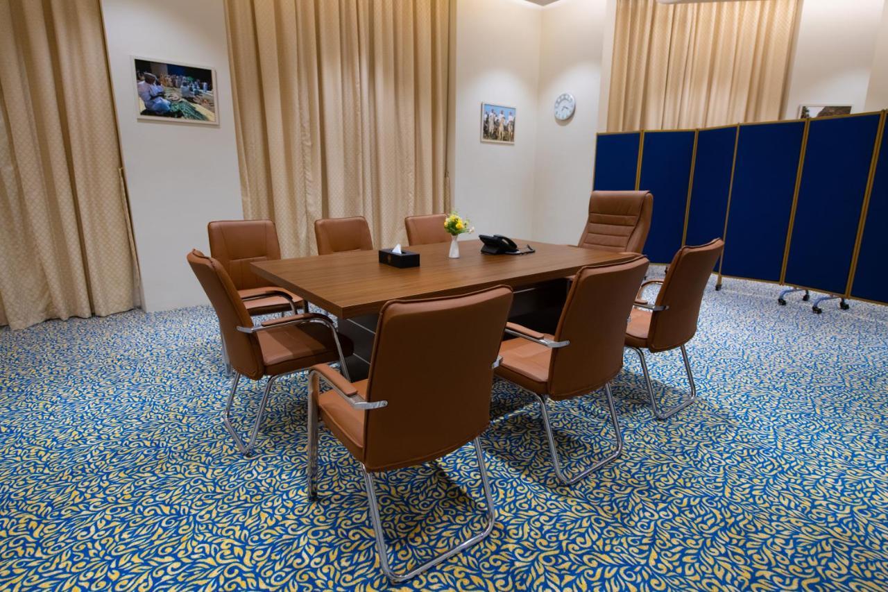 Rozana Hotel Маскат Экстерьер фото
