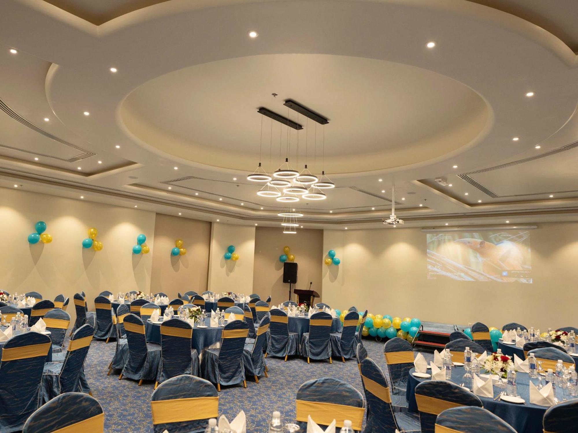 Rozana Hotel Маскат Экстерьер фото